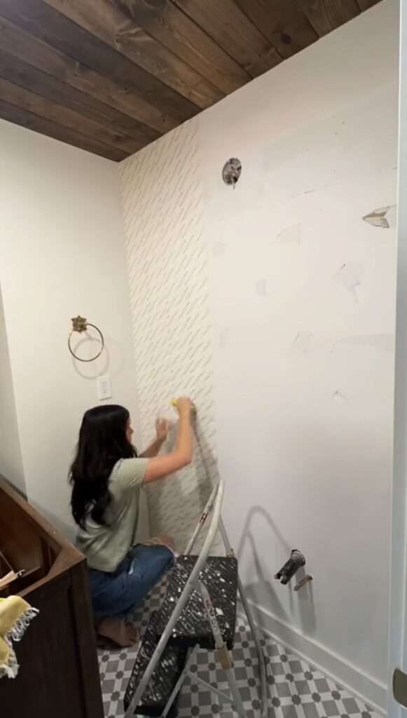 BATHROOM ACCENT WALL DIY, TRYING MUSSELBOUND TILE ADHESIVE
